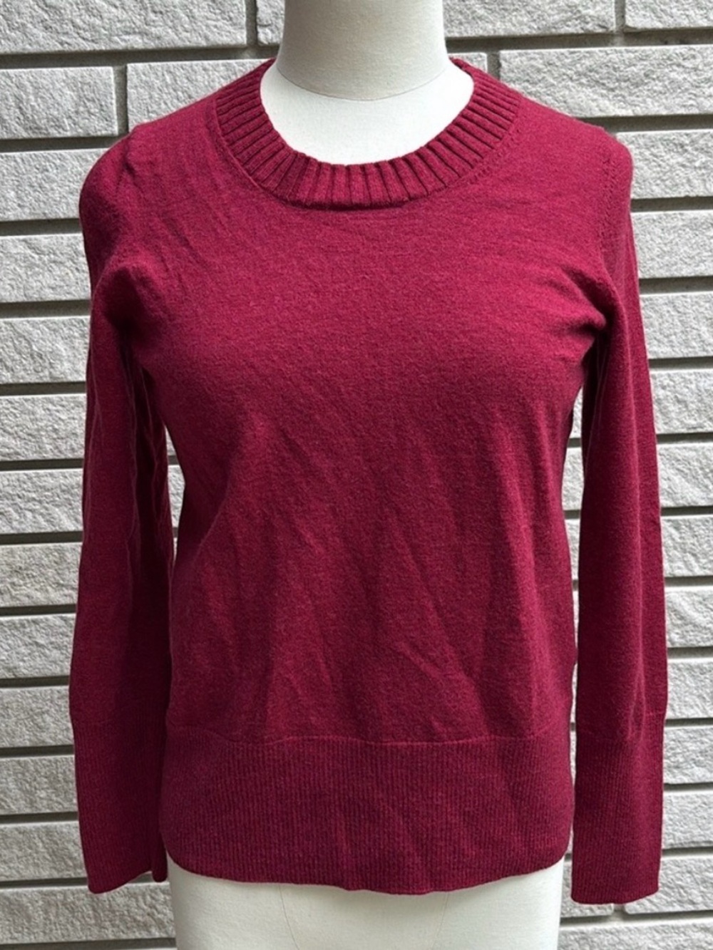 Banana Republic Extra Fine Italian Merino Wool Crewneck Sweater Red